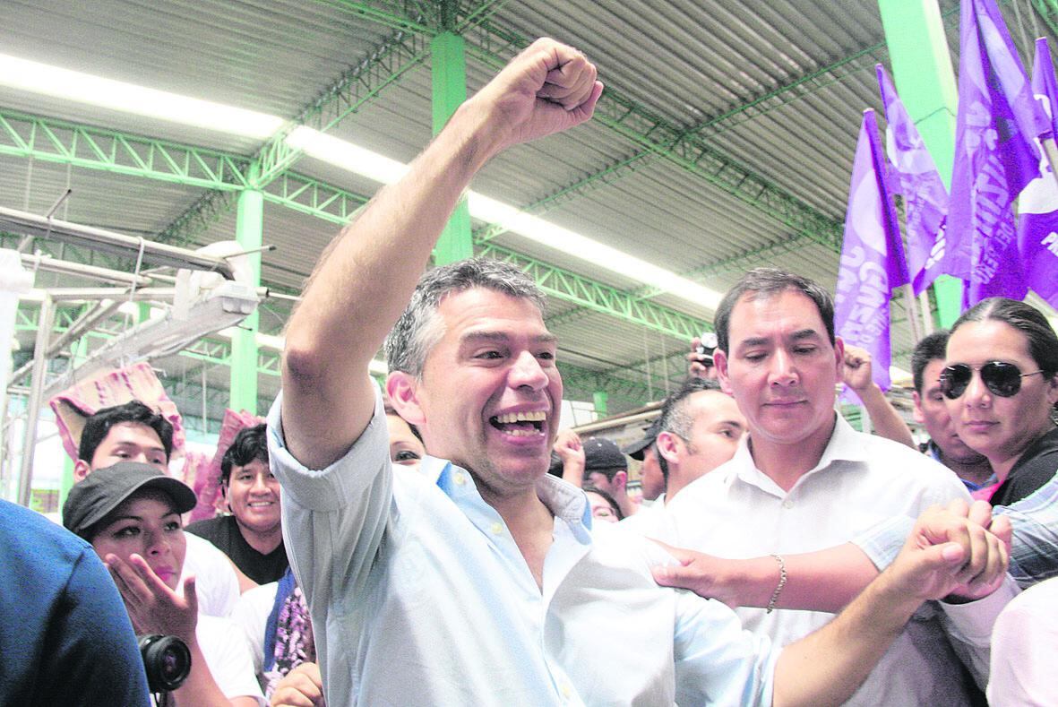 Julio Guzmán cae en contradicción: primero a favor de Tía María y luego en contra