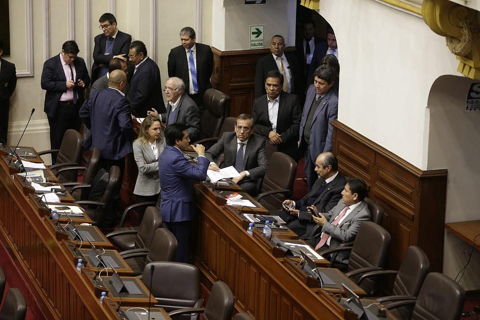 ​Las reacciones de los congresistas tras disolución del Parlamento (FOTOS)