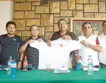 El equipo de Chacaltana