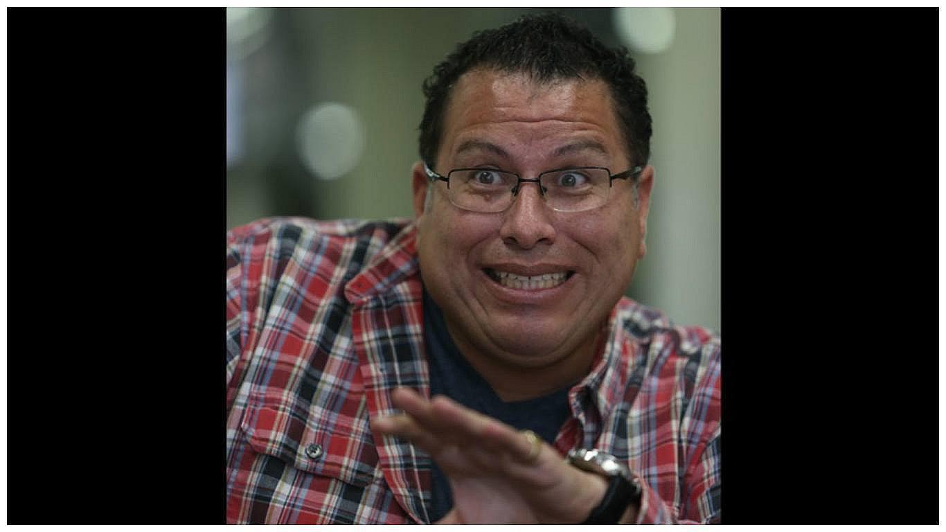 Phillip Butters también tendrá programa en este canal de televisión 