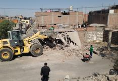 Destruyen 2 casas ubicadas en carril que conecta al puente Añashuayco II de Arequipa (VIDEO)