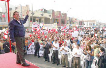 Alan García pide dejar
 conflicto de adjetivos