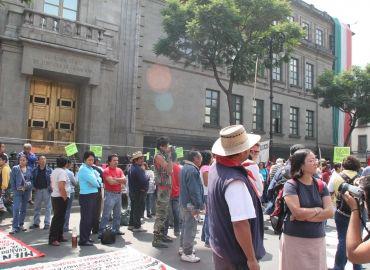 Pobladores de El Mirador piden les donen terrenos