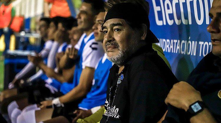 Diego Maradona quiere dirigir al Manchester United y tiene la receta