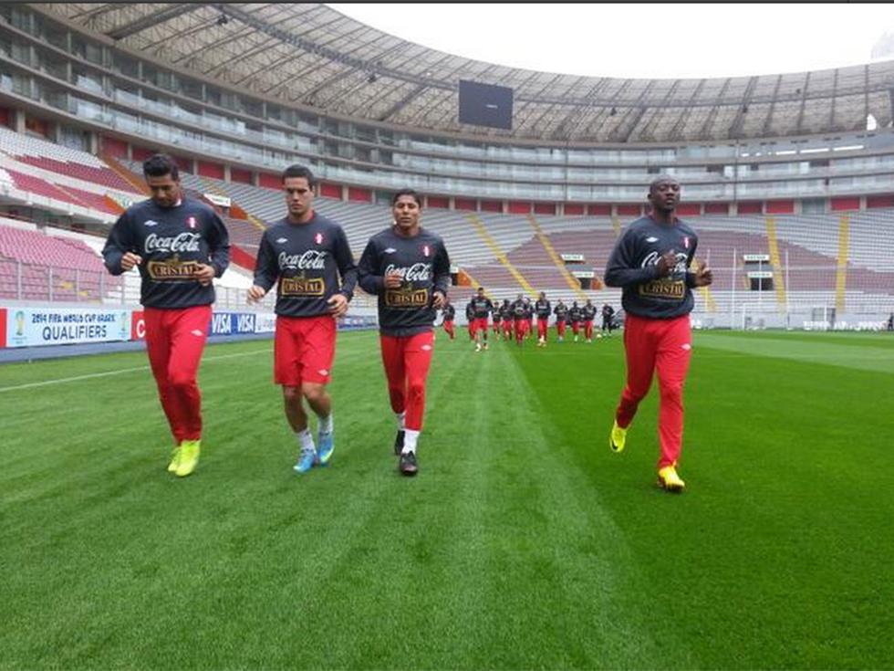 Perú vs Uruguay: Selección peruana reconoce campo del estadio Nacional (Fotos)