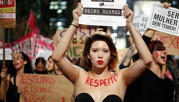 Brasil: "¡Basta de violaciones!", miles de mujeres marchan contra violencia machista 