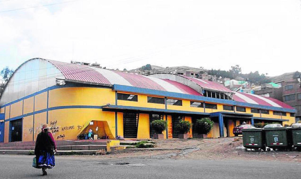 Luego de cinco años recién funcionará el mercado Huajsapata de Puno