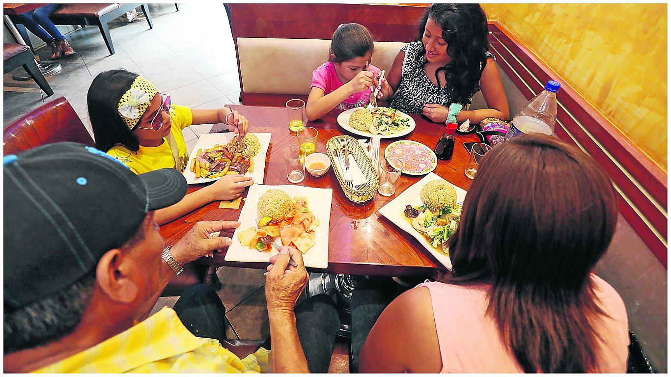 ​Más de 20 mil huancas invierten en negocios y son comerciantes formales