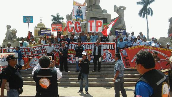 Trujillo: Trabajadores de CGTP y gremios de construcción civil inician una huelga nacional (Vídeo) 