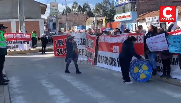 Protesta de trabajadores del IREN Centro