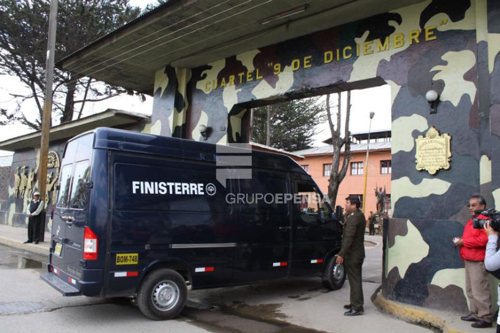 Restos de Téc.3 EP  Johny Amador Huatarongo llegan a cuartel de Huancayo 