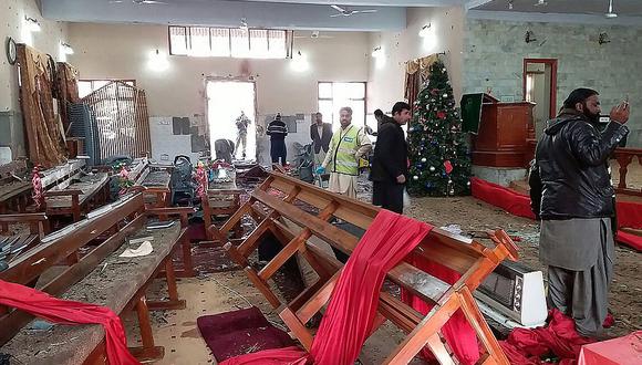 Estado Islámico: 10 muertos tras ataque terrorista en iglesia de Pakistán (VIDEO)