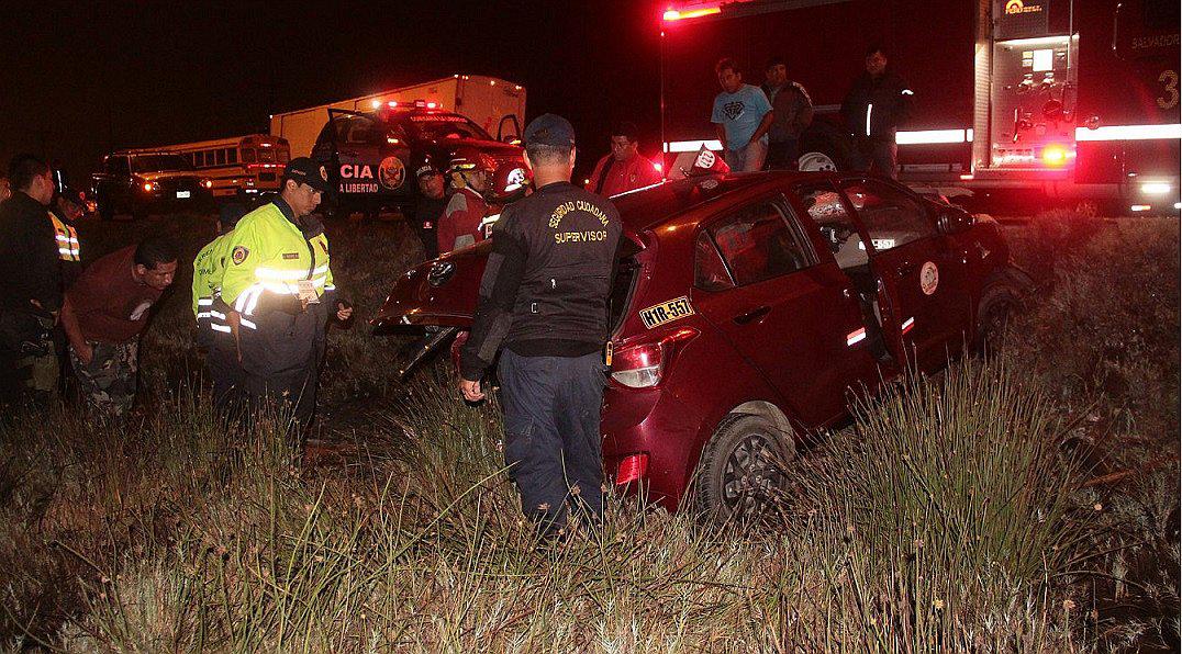 Chimbote: Choque entre automóvil y ómnibus deja dos muertos 