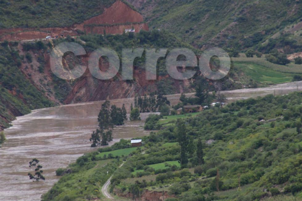 Huancavelica: Población huye por deslizamientos de cerro