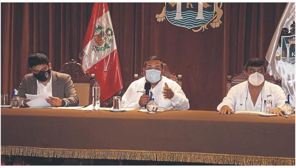Alcalde José Ruiz responsabiliza a Gerencia de Salud por inmunización a trabajadores administrativos y remotos.