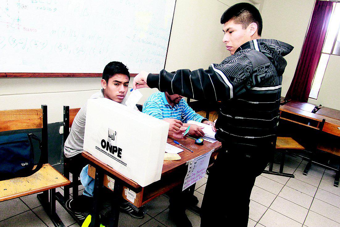 JNE: Valla electoral de alianzas será solo de 5%