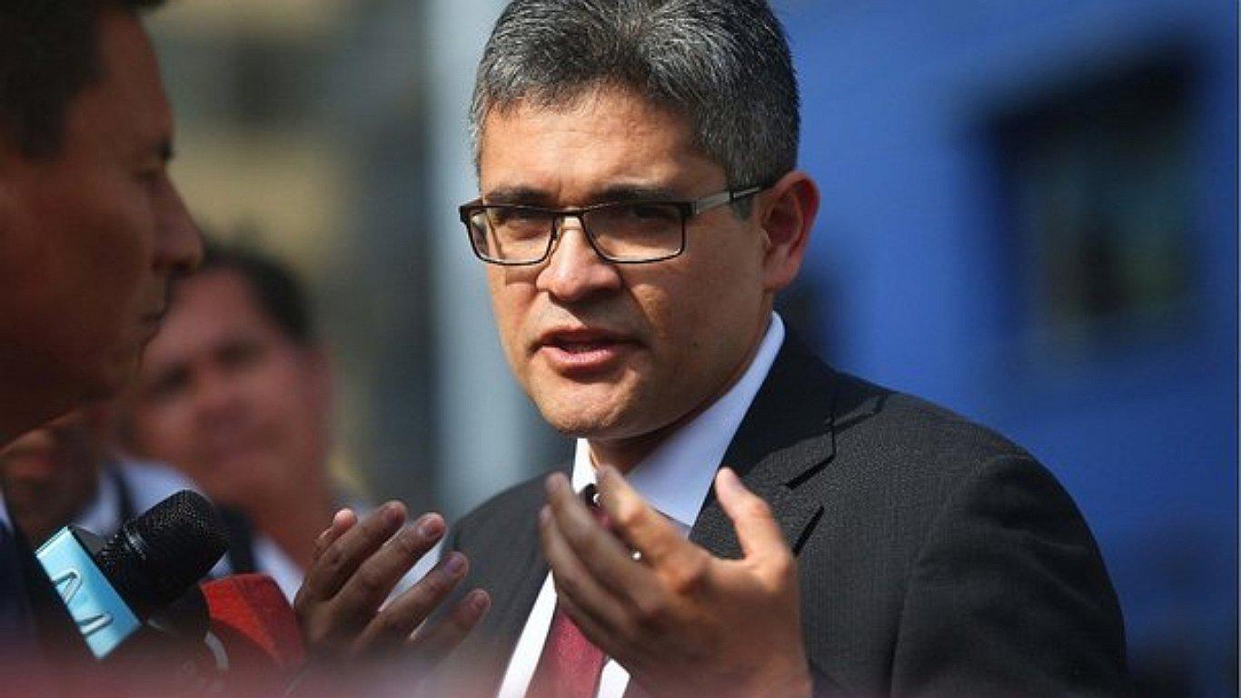 ¿Dónde estudió el fiscal José Domingo Pérez?