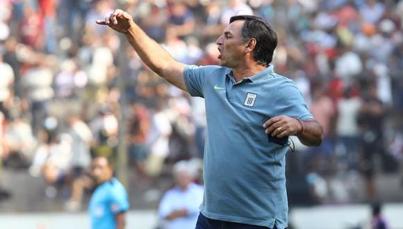 Carlos Bustos es entrenador de Alianza lima desde inicios del 2021. (Foto: GEC)