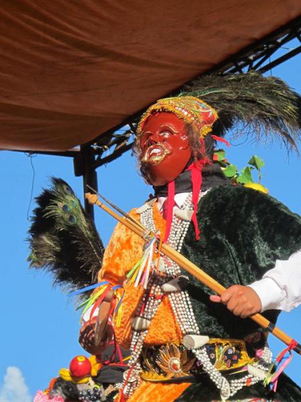 FOTOS: "Los Shapis", danza guerrera que encanta en Chupaca