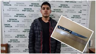 Policías trepan pared para salvar a joven que era  acuchillada por su expareja