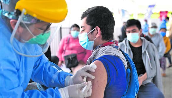 Minsa revela que se han registrado 1,459 casos en el país. En tanto, la vacunación con dos dosis de la vacuna alcanzó anoche los 14 millones. (Foto: Renzo Salazar/GEC)