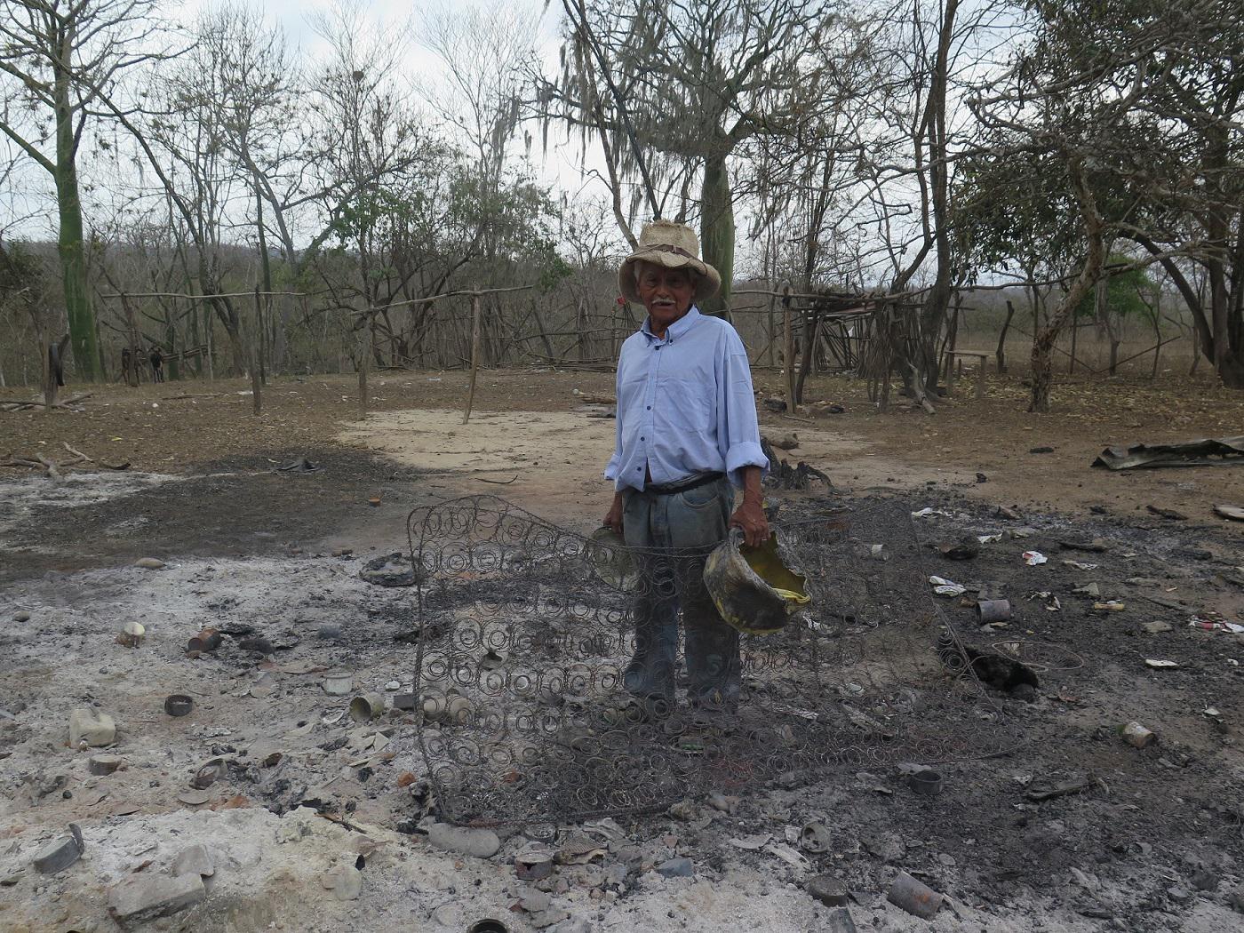 Tumbes: Incendian casa de ganadero en aparente represalia