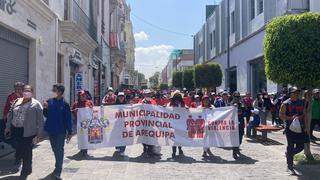 Arequipa: Niños y adultos en marcha de sensibilización para la no violencia hacia la mujer (EN VIVO)