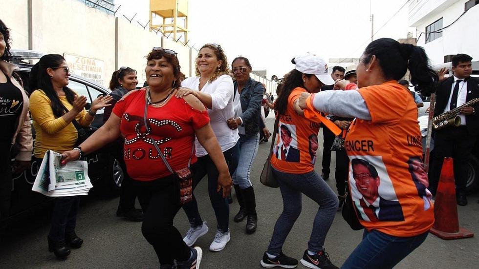 Keiko Fujimori: Así es el ambiente en el exterior del penal ante su excarcelación 