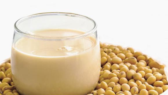 Conoce los beneficios de consumir leche de soya