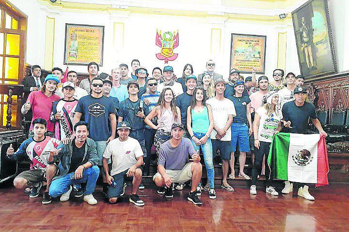 Copa Mundial de Sandboard se realiza en Ica