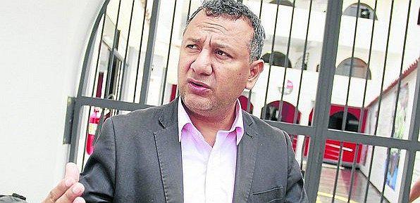 Ever Cadenillas: "La renuncia de Nelson Chui no debe detener la reconstrucción"