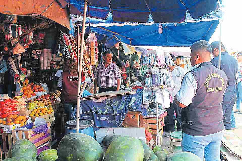 Intervienen a restaurantes y pollerías insalubres