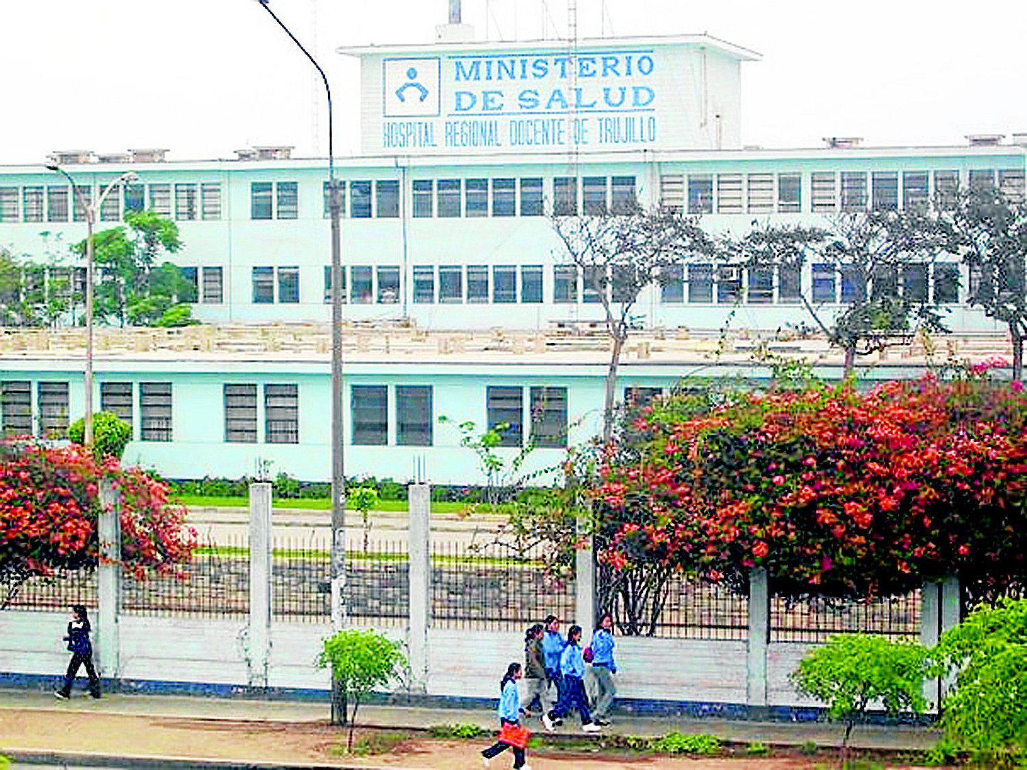 Trujillo: Mejoran ambientes de hospital Regional