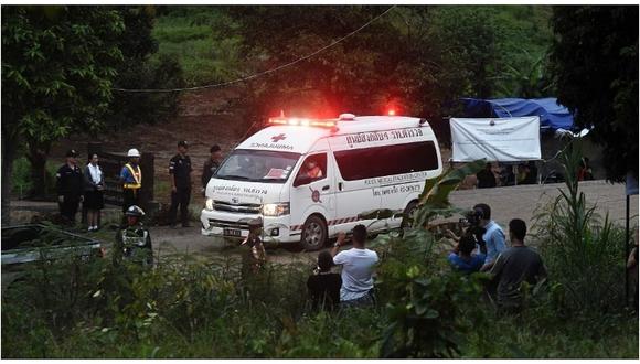 Tailandia: Rescatan a los 12 niños y al entrenador de fútbol atrapados en una cueva