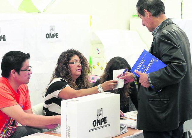 Elecciones 2016: Solo cinco partidos políticos pasarían la valla electoral, según CPI
