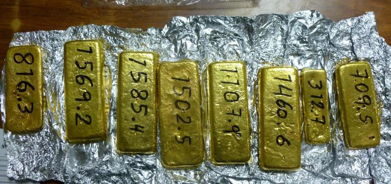 Decomisan tres kilos de oro ilegal en aeropuerto del Cusco | PERU | CORREO