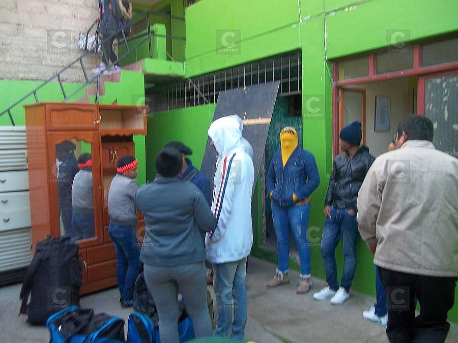 Tacna: Detienen a 11 migrantes dominicanos y seis peruanos en la frontera