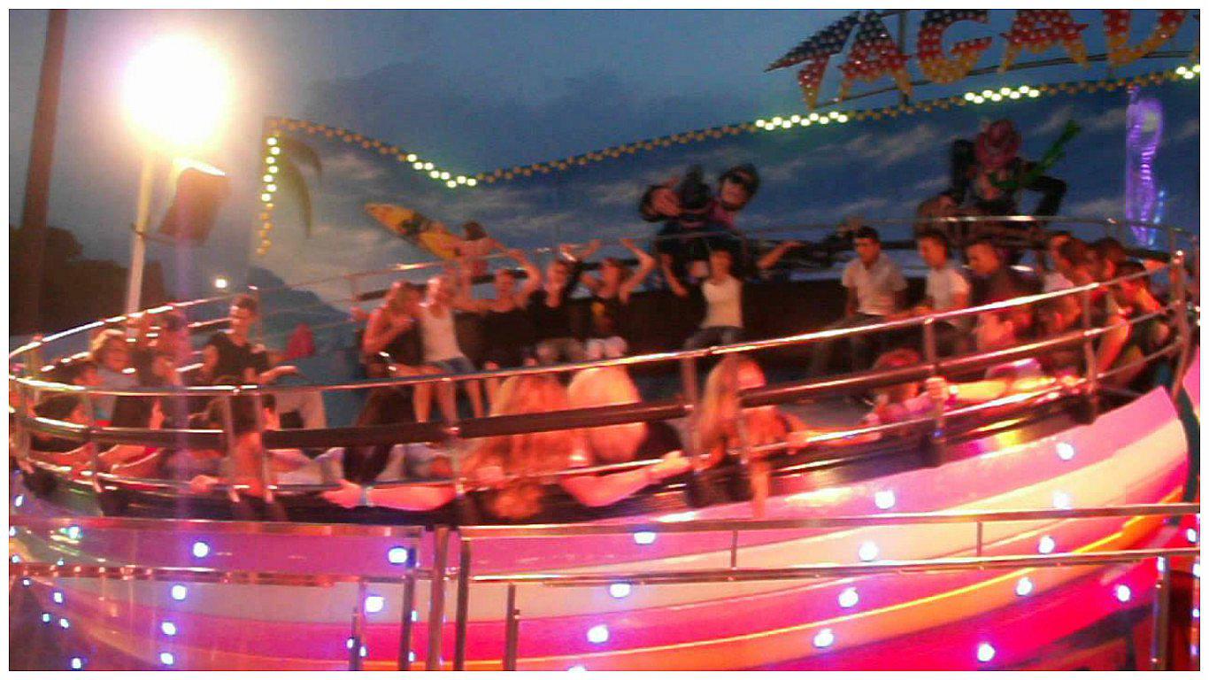 ​Chile: impactante accidente del juego mecánico "Tagadá" deja 14 heridos (VIDEO)