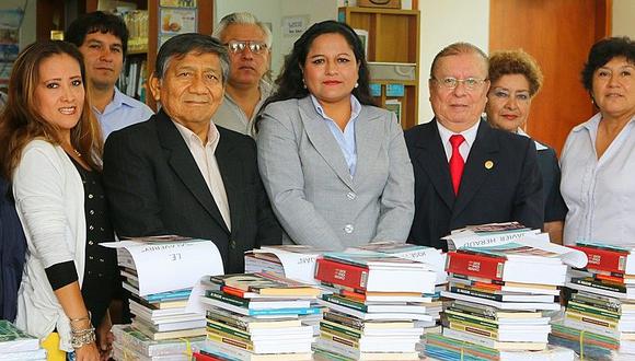 Trujillo: Biblioteca Regional La Libertad donó libros a 15 instituciones educativas