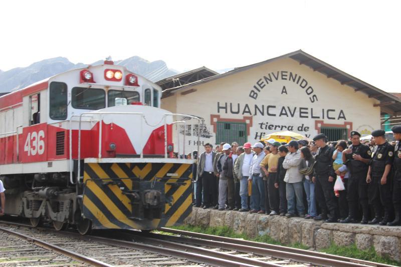 Conforman Mésa Técnica para Tren Macho