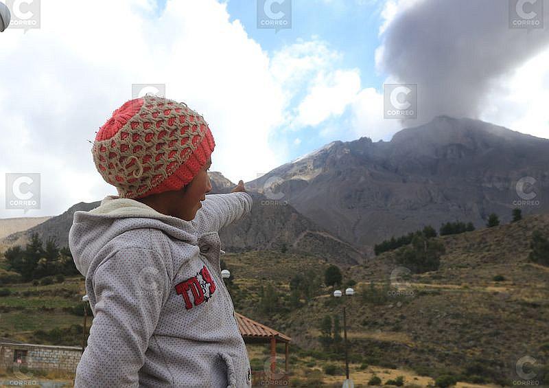 ​Volcán Ubinas: Ingemmet recomienda inmediata evacuación