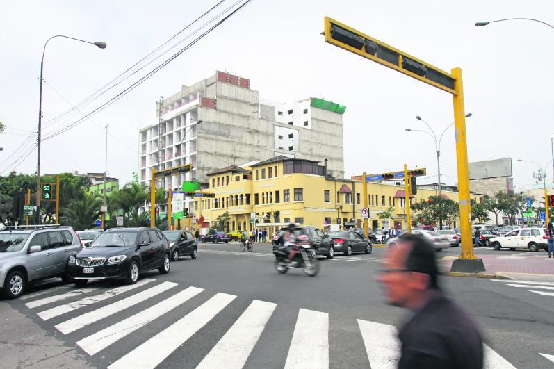 Municipalidad de Lima alista nuevos by- pass en la avenida Arequipa