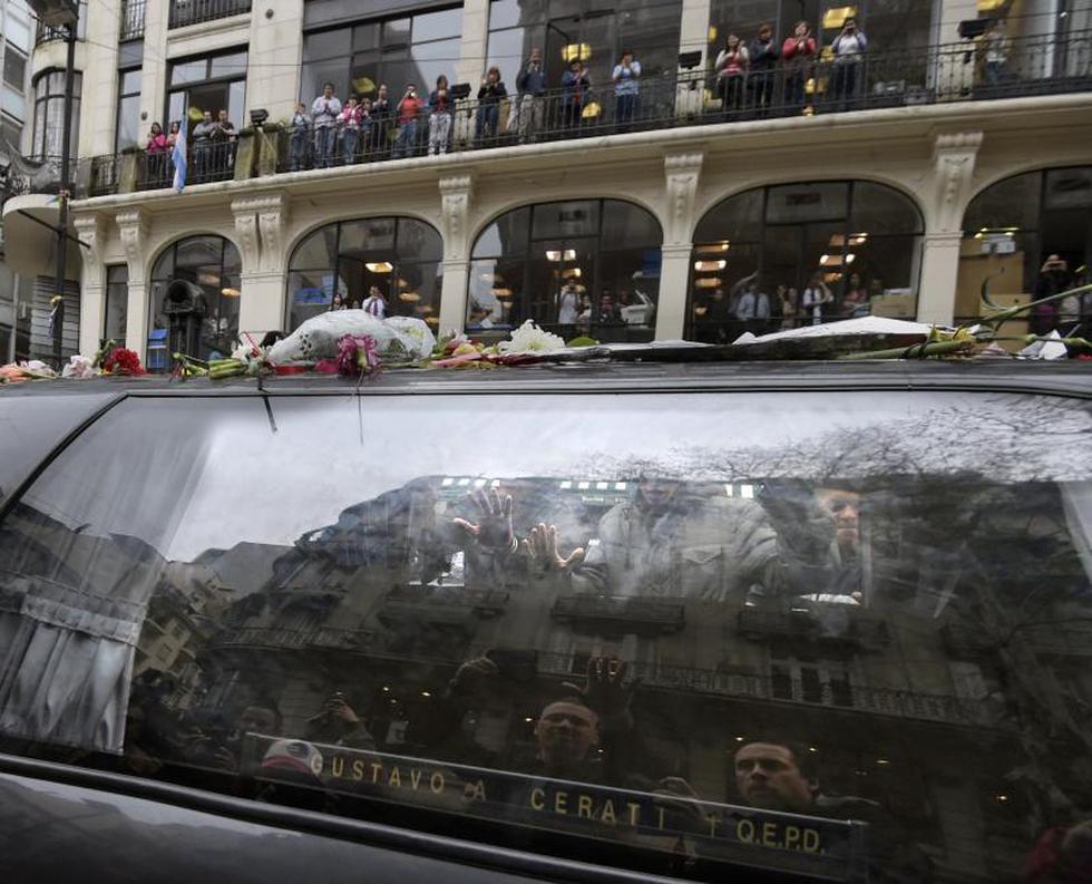 Gustavo Cerati fue enterrado en el cementerio de La Chacarita (FOTOS)