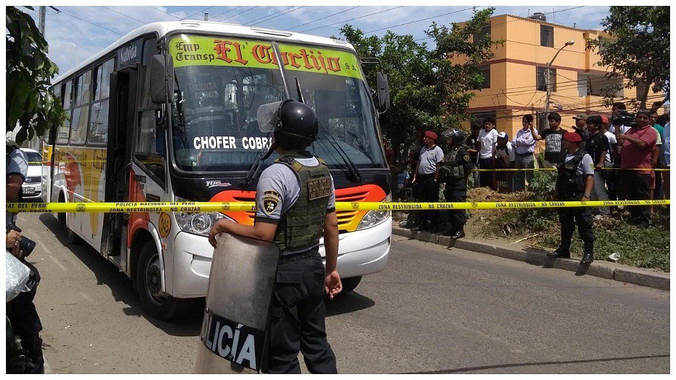 Fiscalía realizó reconstrucción del asalto a bus "El Cortijo" (VIDEO) 