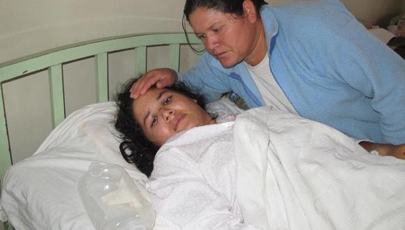 Milagros, la adolescente heroína se recupera satisfactoriamente en Lima