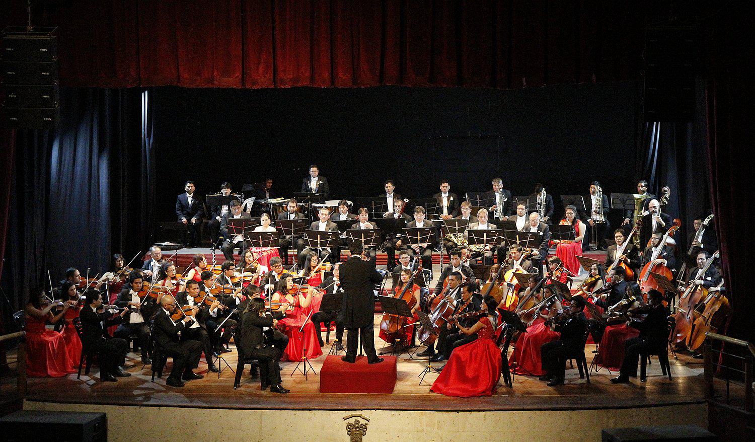 Orquesta Sinfónica de Arequipa presenta "Carnaval" en el GTN