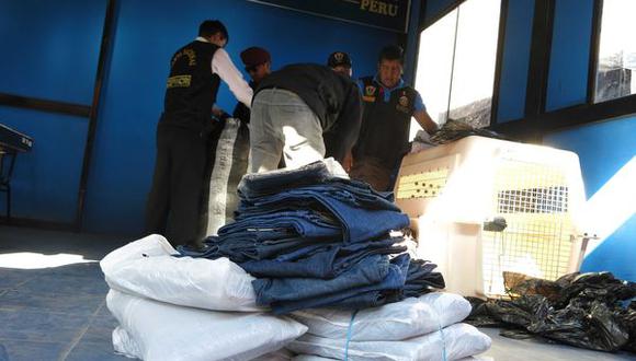 Policía incauta 144 pantalones valorados en 14 mil soles