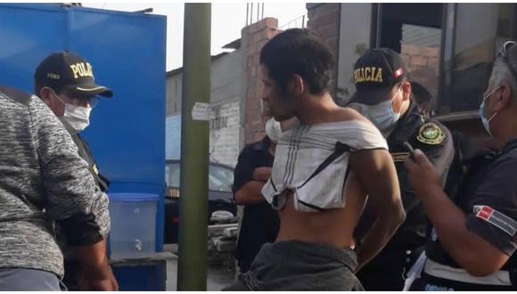 Tras ser atrapado por serenos de Comas, el delincuente fue desnudado por los vecinos. (Foto: Difusión)