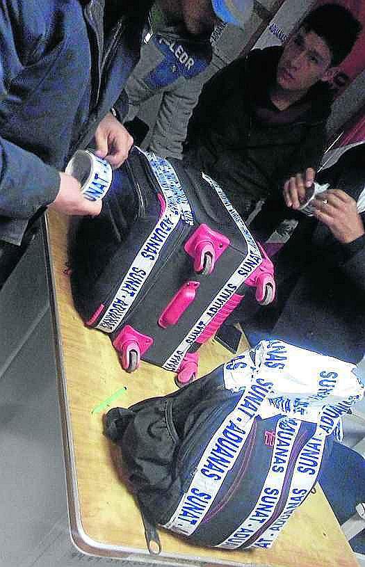 Maleta de viajero contenía droga en bus de empresa CIVA 