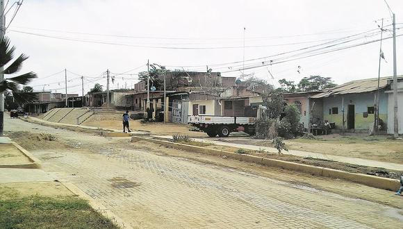Vecinos piden pavimentación de calles Las Mercedes 